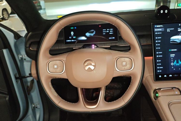Used Nio ES6 2023 75 kWh Steering Wheel