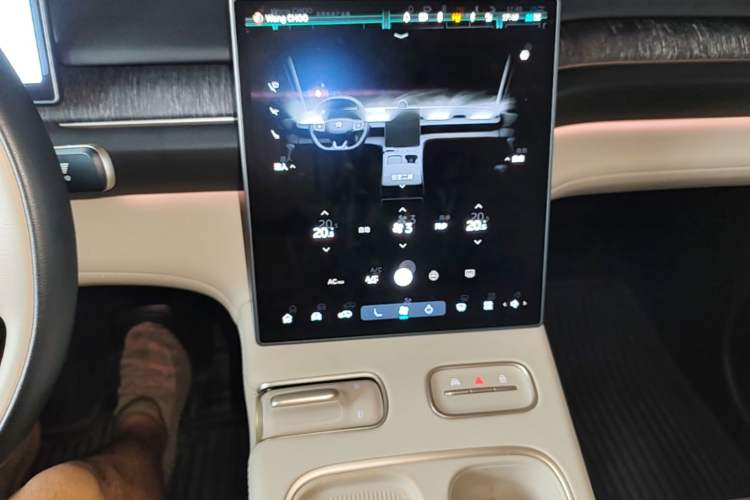 Used Nio ES6 2023 75 kWh Audio And AC Panel