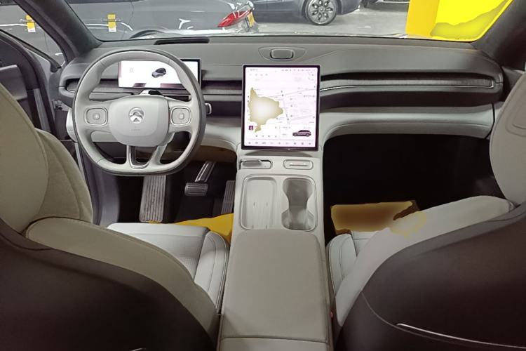 Used Nio ES6 2023 75 kWh Center Console