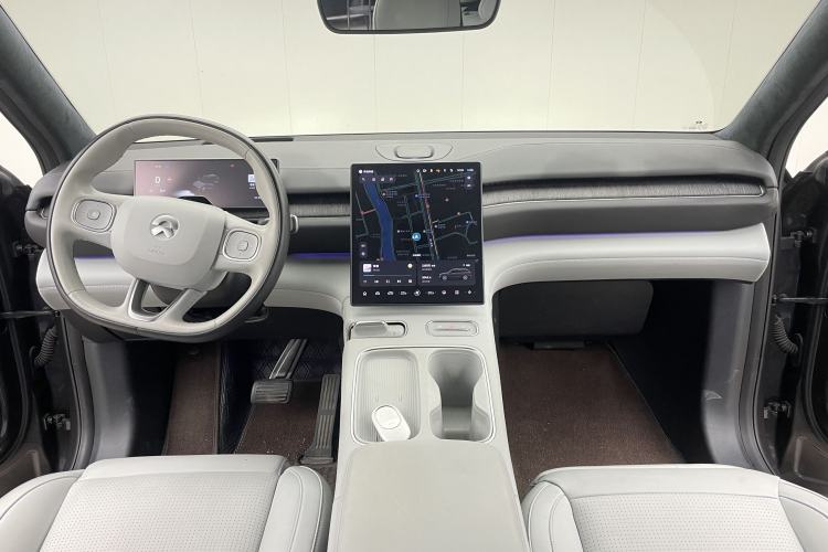 Used Nio ES6 2023 100kWh Center Console