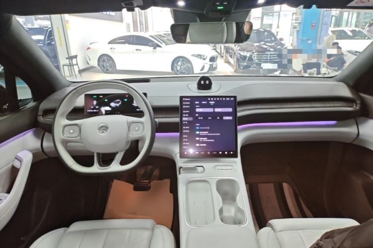 Used Nio ES6 2023 75 kWh Center Console