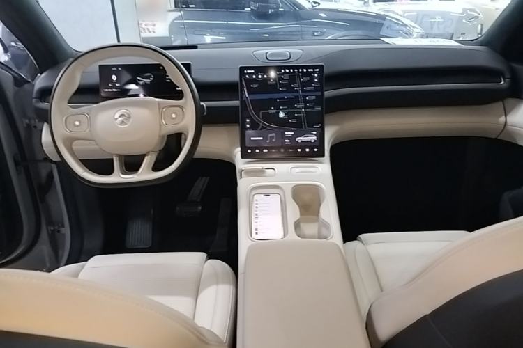 Used Nio ES6 2023 75 kWh Center Console