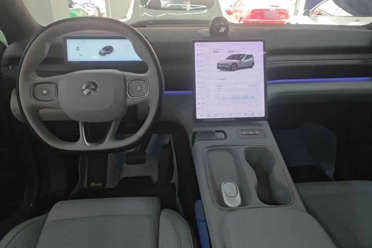 Used Nio ES6 2023 75 kWh Center Console