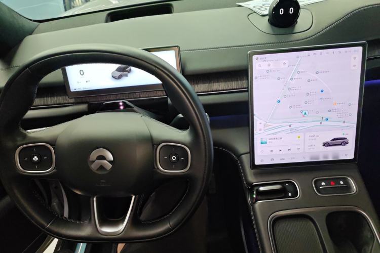 Used Nio ES6 2023 75 kWh Center Console