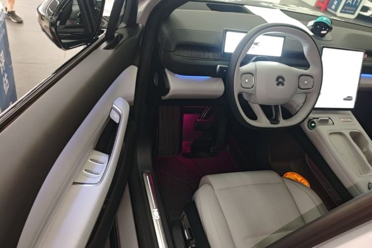 Used Nio ES6 2023 75 kWh Driver Seat