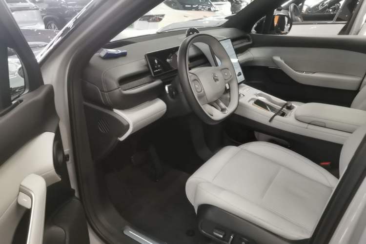 Used Nio ES6 2023 75 kWh Driver Seat