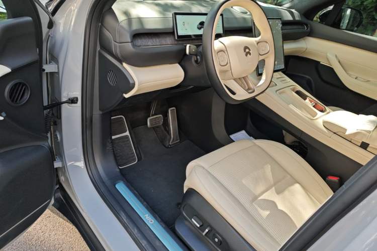 Used Nio ES6 2023 75 kWh Driver Seat