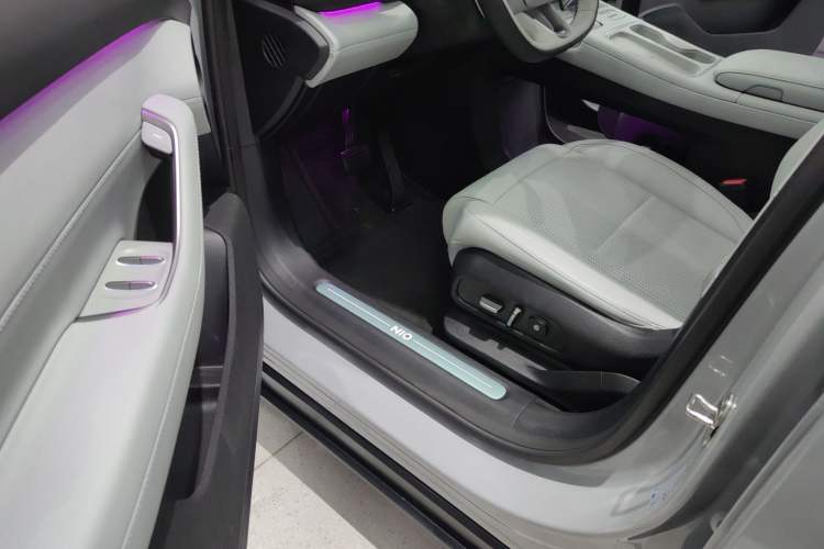 Used Nio ES6 2023 75 kWh Driver Seat