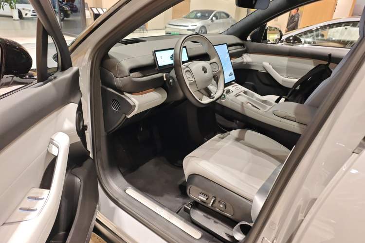Used Nio ES6 2023 75 kWh Driver Seat