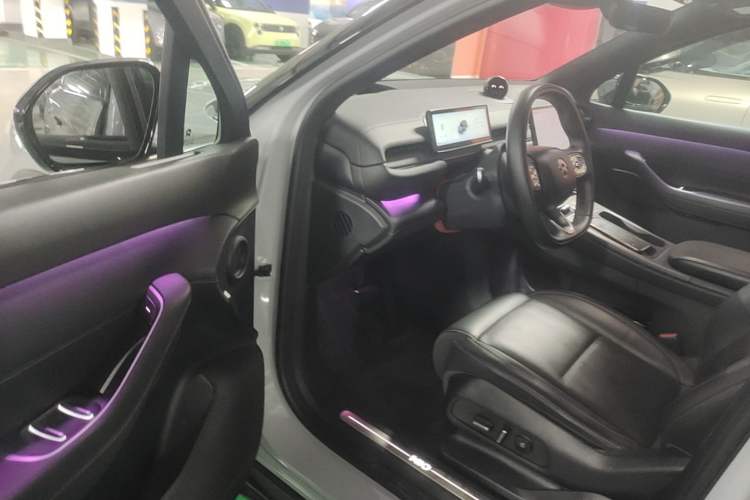 Used Nio ES6 2023 75 kWh Driver Seat