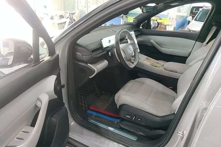 Used Nio ES6 2023 75 kWh Driver Seat
