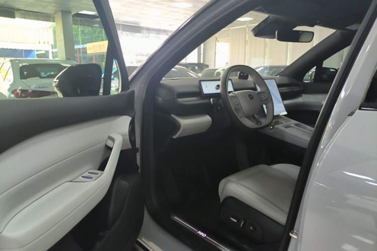 Used Nio ES6 2023 75 kWh Driver Seat