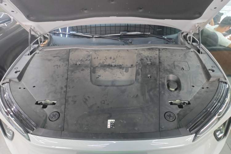 Used Nio ES6 2023 75 kWh Engine Bay