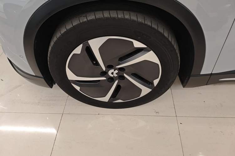 Used Nio ES6 2023 75 kWh Exterior 1