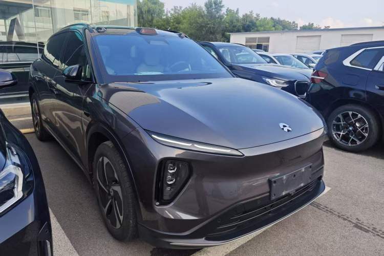 Used Nio ES6 2023 75 kWh Exterior 1