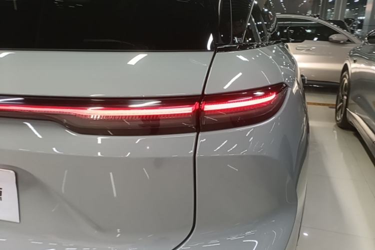 Used Nio ES6 2023 75 kWh Exterior 3
