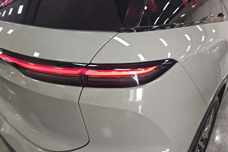 Used Nio ES6 2023 75 kWh Exterior 3