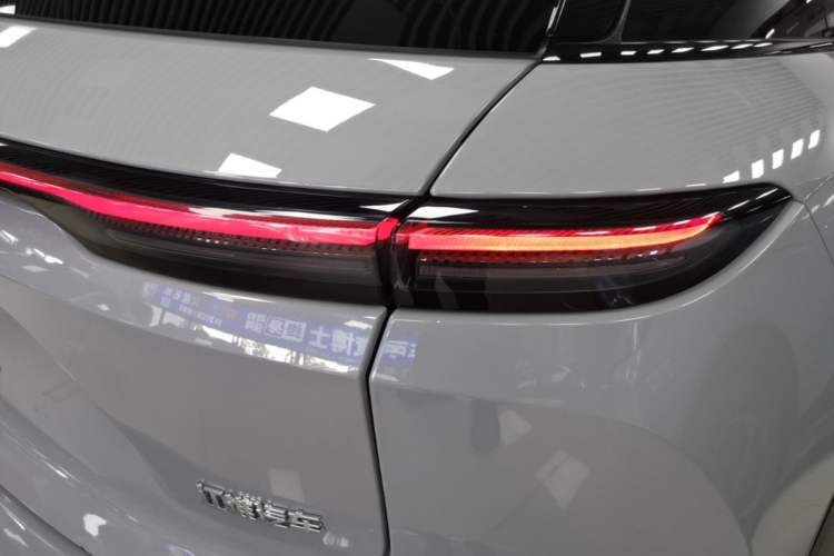 Used Nio ES6 2023 75 kWh Exterior 3