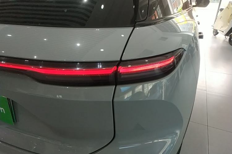 Used Nio ES6 2023 75 kWh Exterior 3