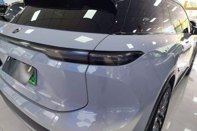 Used Nio ES6 2023 75 kWh Exterior 3
