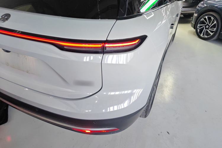 Used Nio ES6 2023 75 kWh Exterior 3