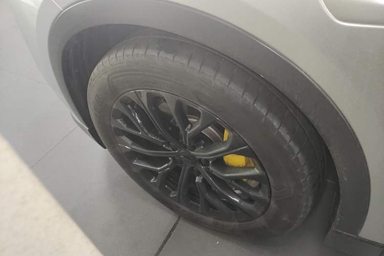 Used Nio ES6 2023 75 kWh Exterior 4