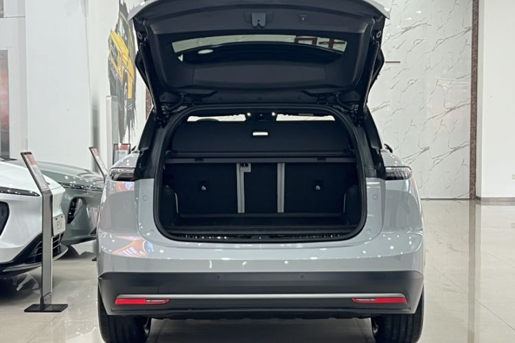 Used Nio ES6 2023 75 kWh Exterior 4