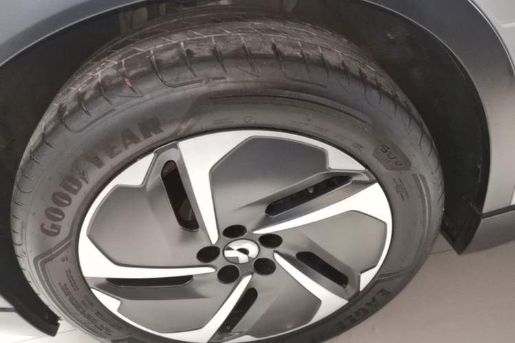 Used Nio ES6 2023 75 kWh Exterior 4