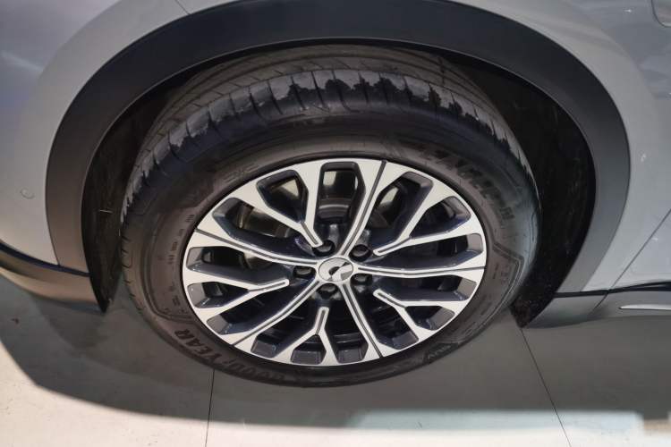 Used Nio ES6 2023 75 kWh Exterior 4