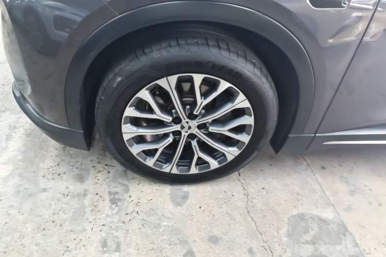 Used Nio ES6 2023 75 kWh Exterior 4