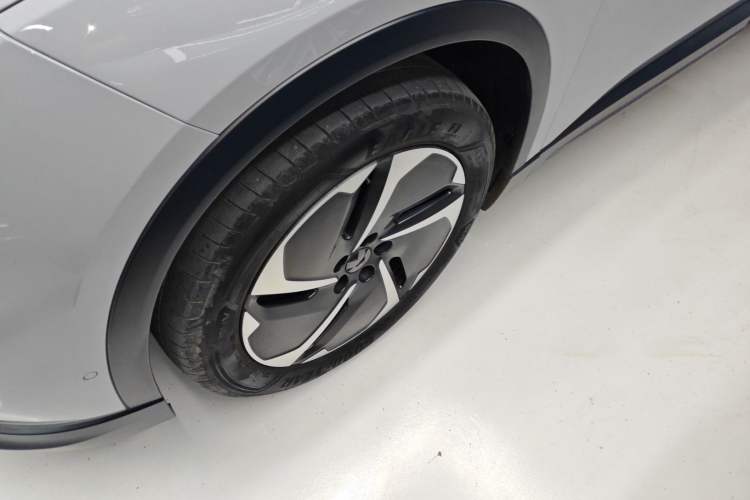 Used Nio ES6 2023 75 kWh Exterior 4