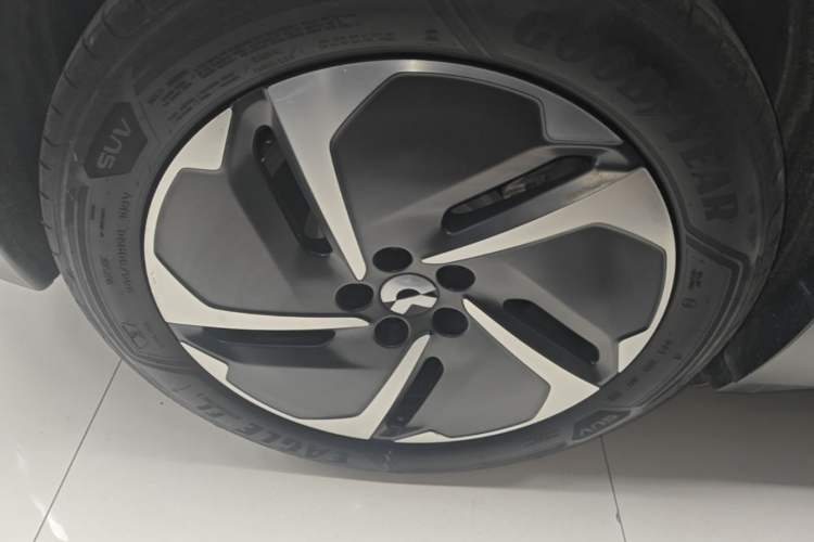 Used Nio ES6 2023 75 kWh Exterior 5