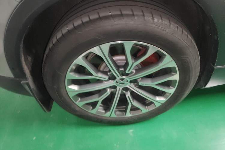 Used Nio ES6 2023 75 kWh Exterior 5