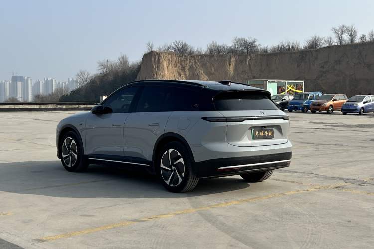 Used Nio ES6 2023 75 kWh Exterior 5