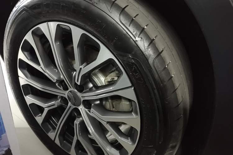 Used Nio ES6 2023 75 kWh Exterior 5