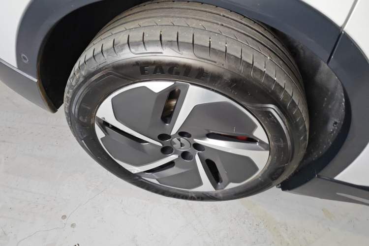 Used Nio ES6 2023 75 kWh Exterior 5