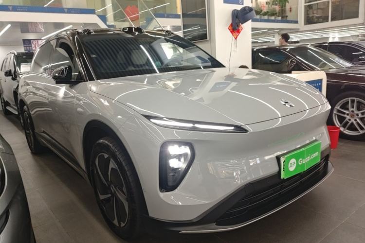 Used Nio ES6 2023 75 kWh Front Right 45 Deg