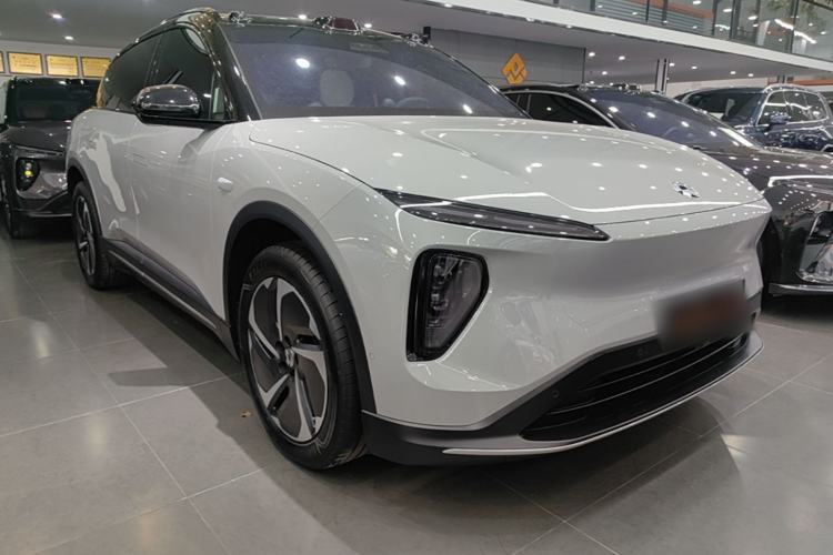 Used Nio ES6 2023 75 kWh Front Right 45 Deg