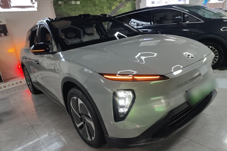 Used Nio ES6 2023 75 kWh Front Right 45 Deg