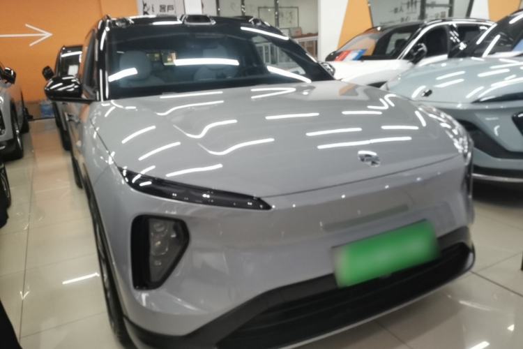 Used Nio ES6 2023 75 kWh Front Right 45 Deg