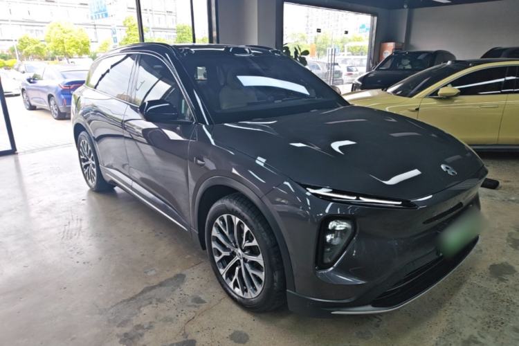 Used Nio ES6 2023 75 kWh Front Right 45 Deg
