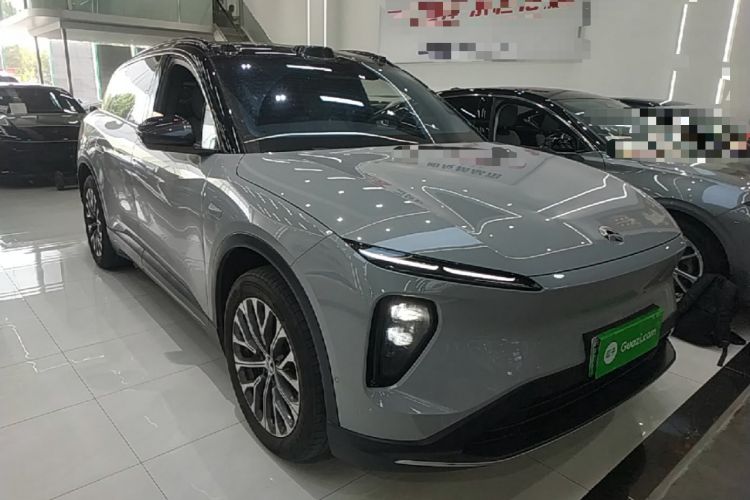 Used Nio ES6 2023 75 kWh Front Right 45 Deg