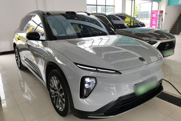 Used Nio ES6 2023 75 kWh Front Right 45 Deg