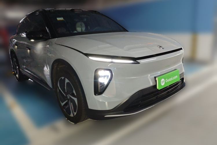 Used Nio ES6 2023 75 kWh Front Right 45 Deg