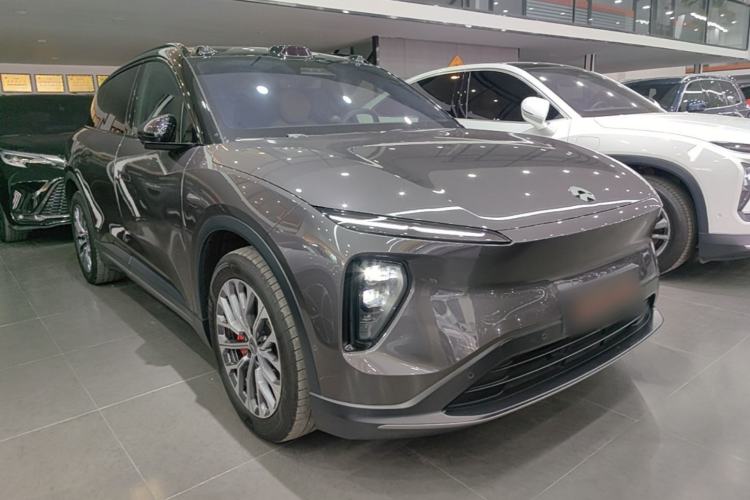 Used Nio ES6 2023 75 kWh Front Right 45 Deg