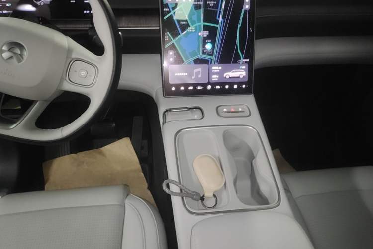 Used Nio ES6 2023 75 kWh Gear Lever