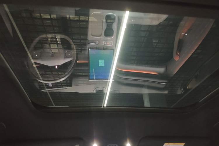 Used Nio ES6 2023 75 kWh Headliner