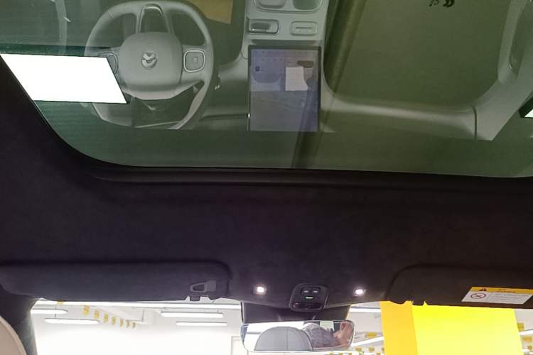Used Nio ES6 2023 75 kWh Headliner