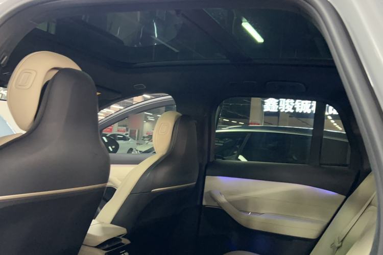 Used Nio ES6 2023 75 kWh Headliner