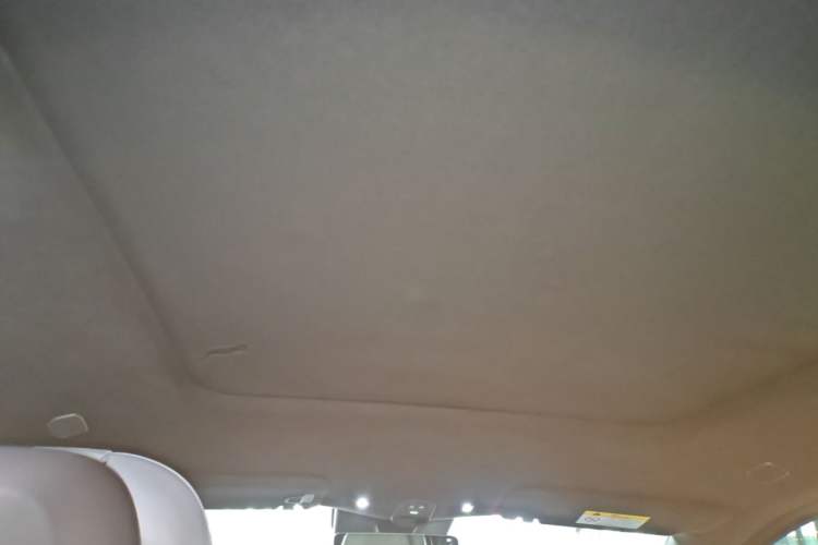 Used Nio ES6 2023 75 kWh Headliner